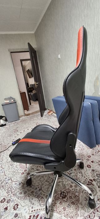 Продам игровое кресло