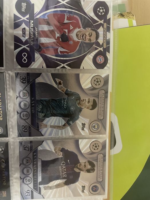 Topps и Panini футболни карти