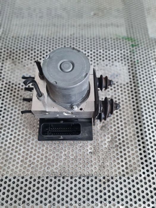 Pompa Modul Unitate ABS Audi A4 B8 A5 2.0 Tdi Euro 5 Cod Motor CJC Cutie Automata NYM An 2012-2013-2014-2015 Cod 8K0907379CN Volan Stanga Dezmembrez A