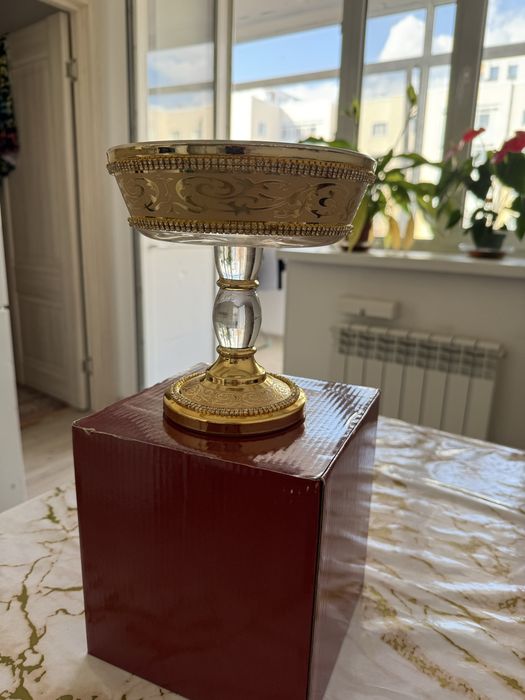 Конфетницы новые 4 шт 18000 тг