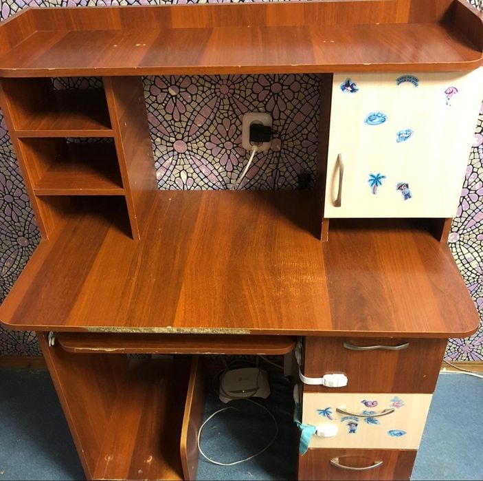 Компьютерный стол