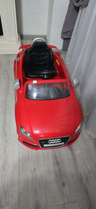 Детский электромобиль