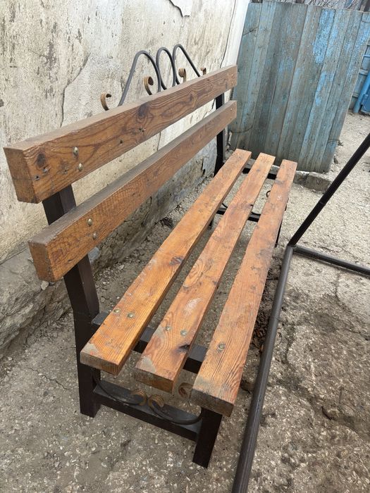Скамейка садовая продается