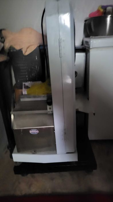 Продам пилу для мясного