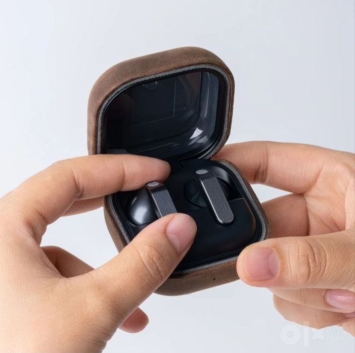 Эксклюзивный чехол для наушников Samsung Galaxy Buds 4 и Buds 4 pro