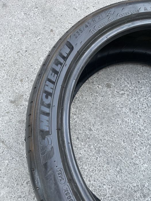 235/45/21 Michelin balon