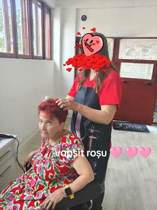 Tuns vopsit pensat aranjat păr pensat,makeup, tratament facial