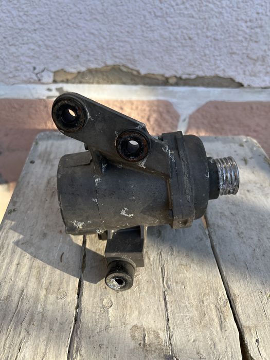 BMW OE pompa apa electrica, termostat, supapa hidraulica presiune ulei