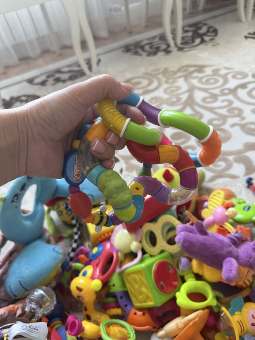 Игрушки для малышей пакетом