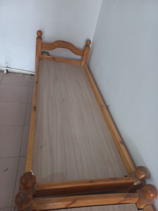 Ағаш кроват сатылады