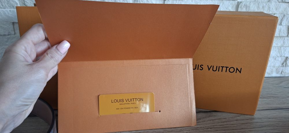 Колан Louis Vuitton