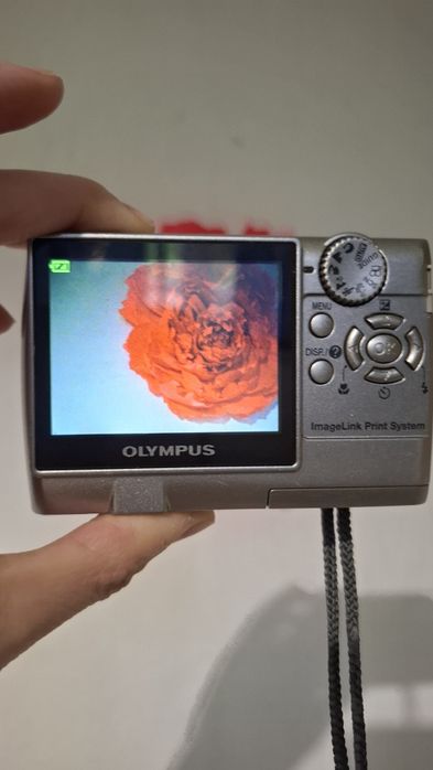 Компактен дигитален фотоапарат Olimpus FE 140