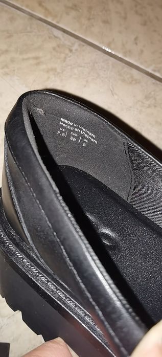 Mocasini sau loafers din piele naturala