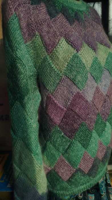 Джемпер энтрелак связанный вручную