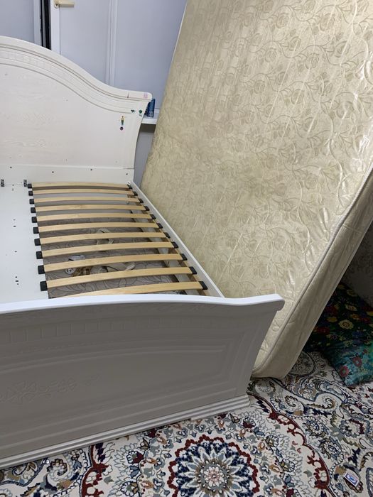 Продам кровать матрас все вместе