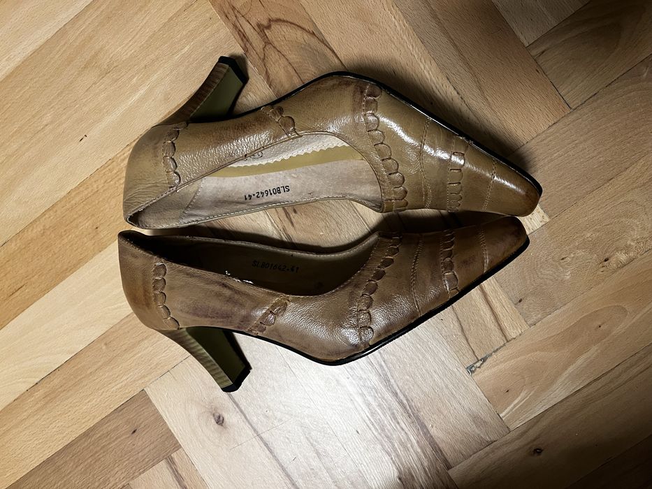 Токчета от естествена кожа