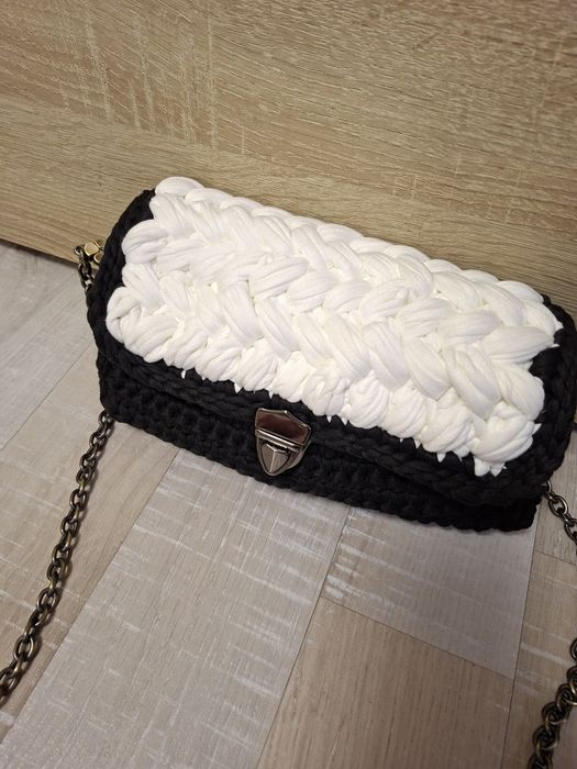 Плетени чанти на една кука -памук 80%,вискоза 20%