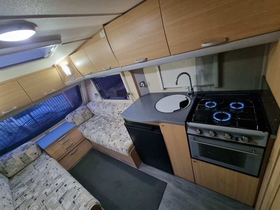 Vând rulota model Swift Sprite alpine 2 2007 cu nr roșii 3 luni