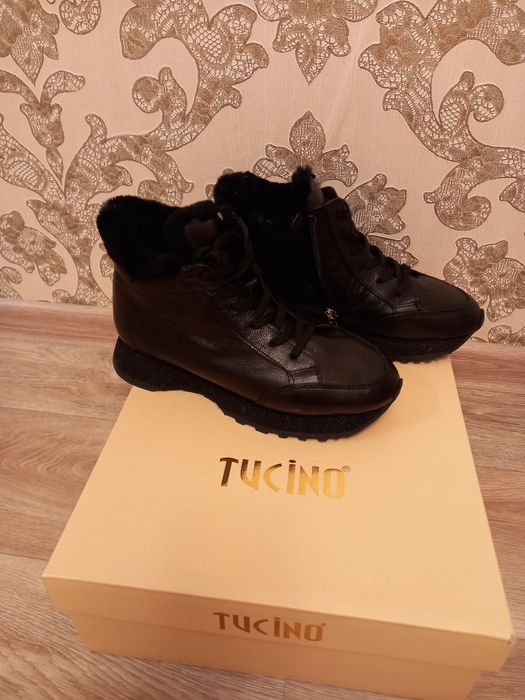 Зимние кожанные кроссовки