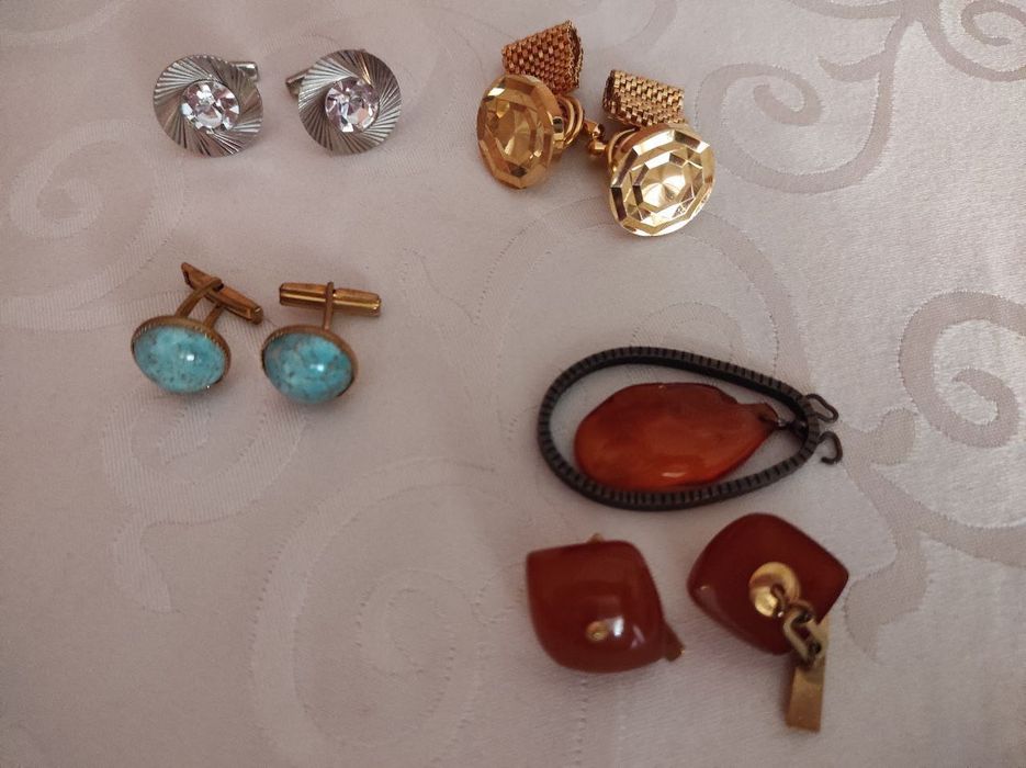 Продаю старинные украшения