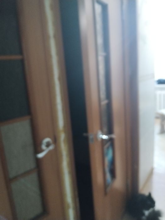 Отдам двери межкомнатные