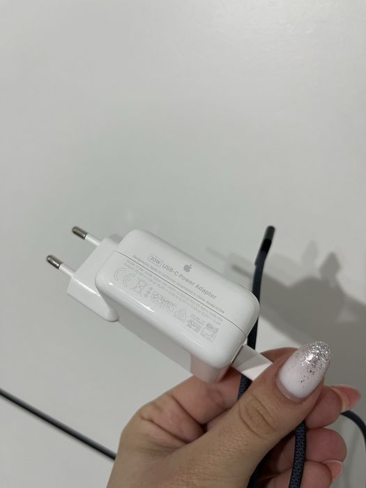 Macbook Air 13.6 M4 Midnight