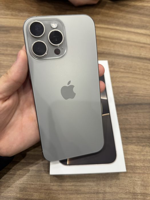 Айфон 16 про макс акб 93 память 256