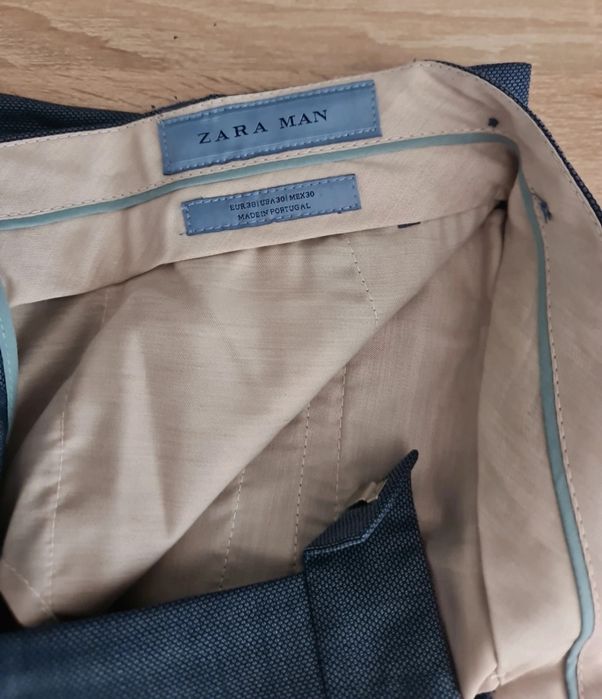 Pantaloni la dunga Zara