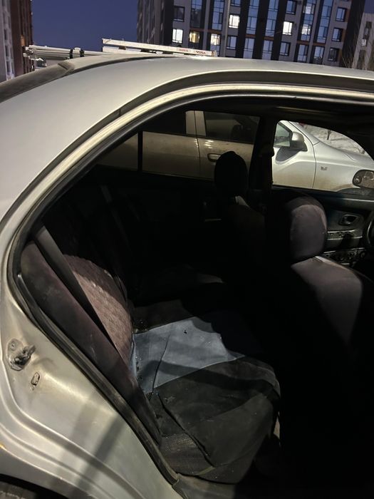 Продаю машину срочно !!