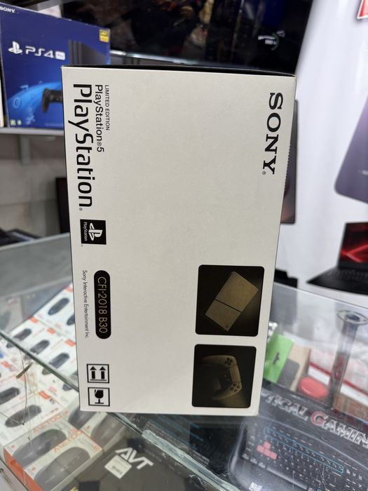 Продается игровой консоль playstation Playstation 5 slim лимитед новый