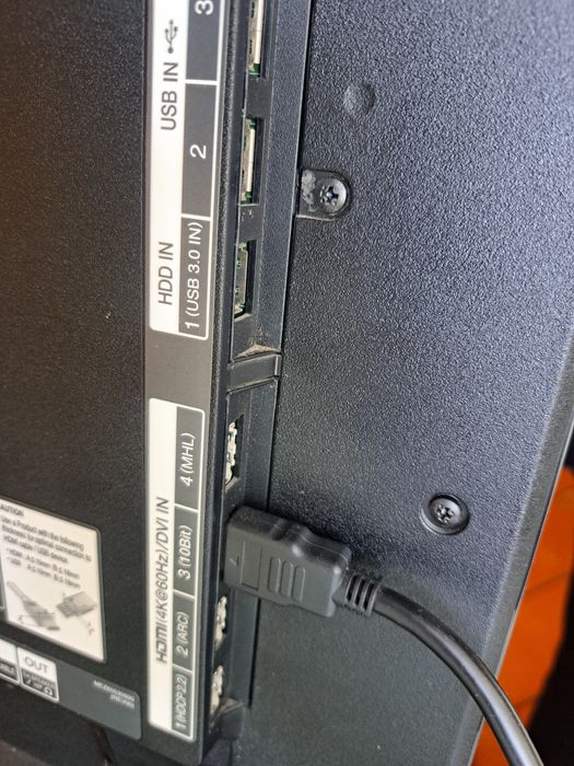 LG 3D 4K  телевизор оригинал