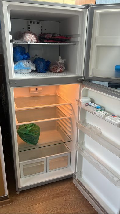 Frigider cu congelator
