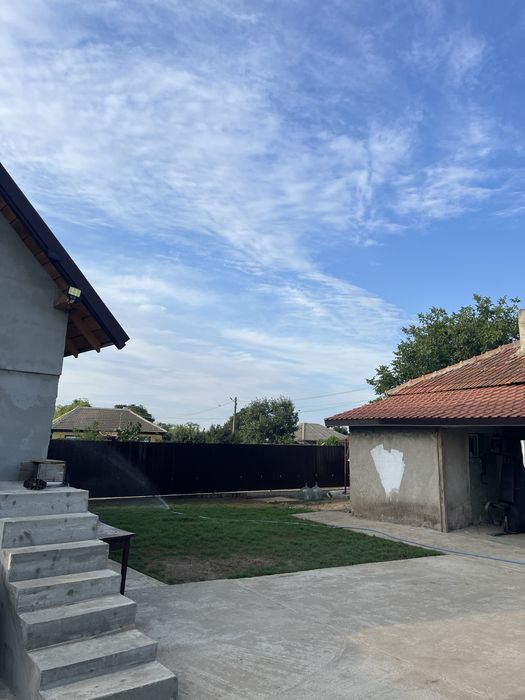 Casă de vanzare  utilată mobilată