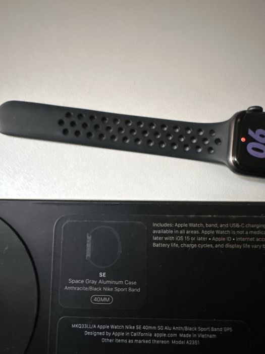 Apple Watch SE Nike