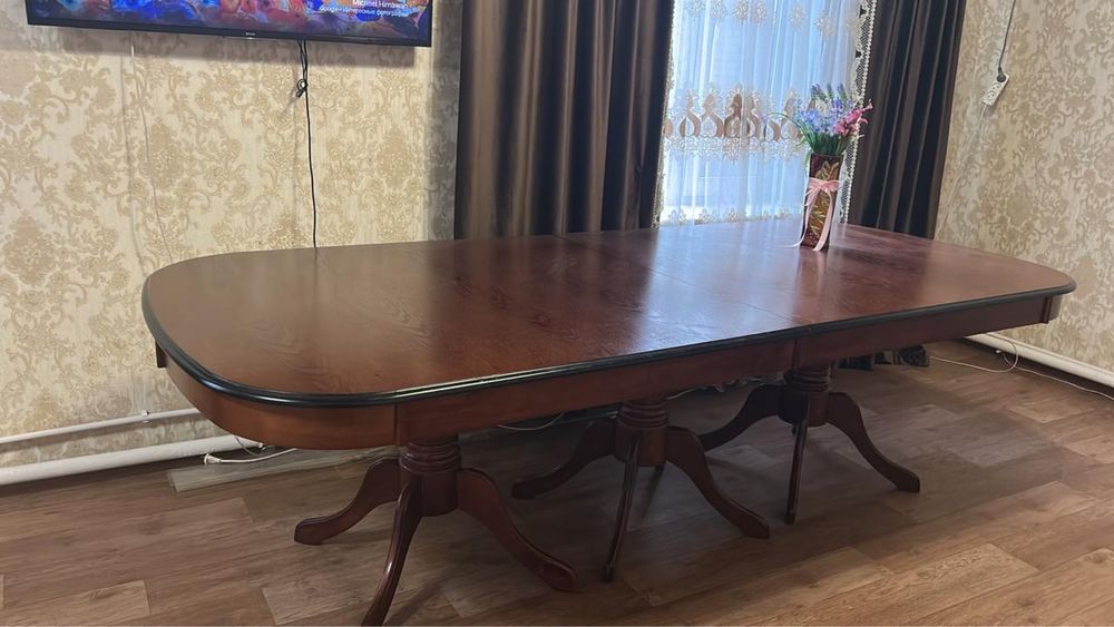 Продам стол