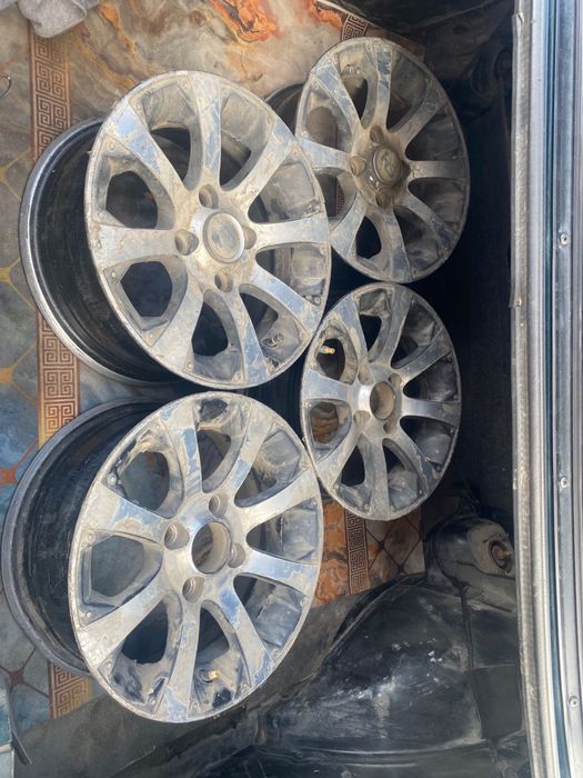 Продам  Титанка  R13