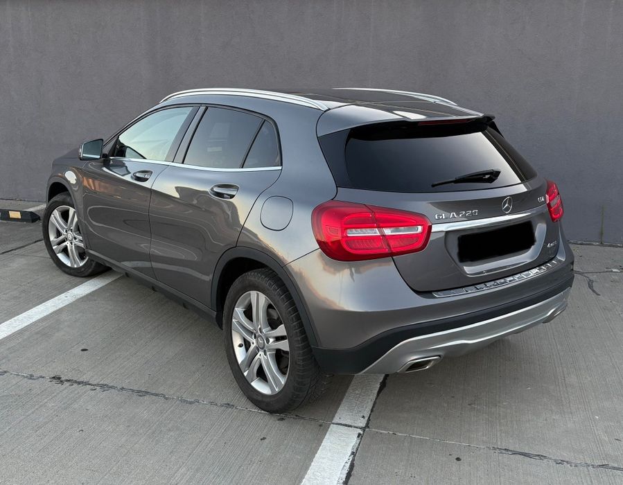 Mercedes GLA220D* 2015* 4 Matic* Automat* LED* Navi* 52.000km