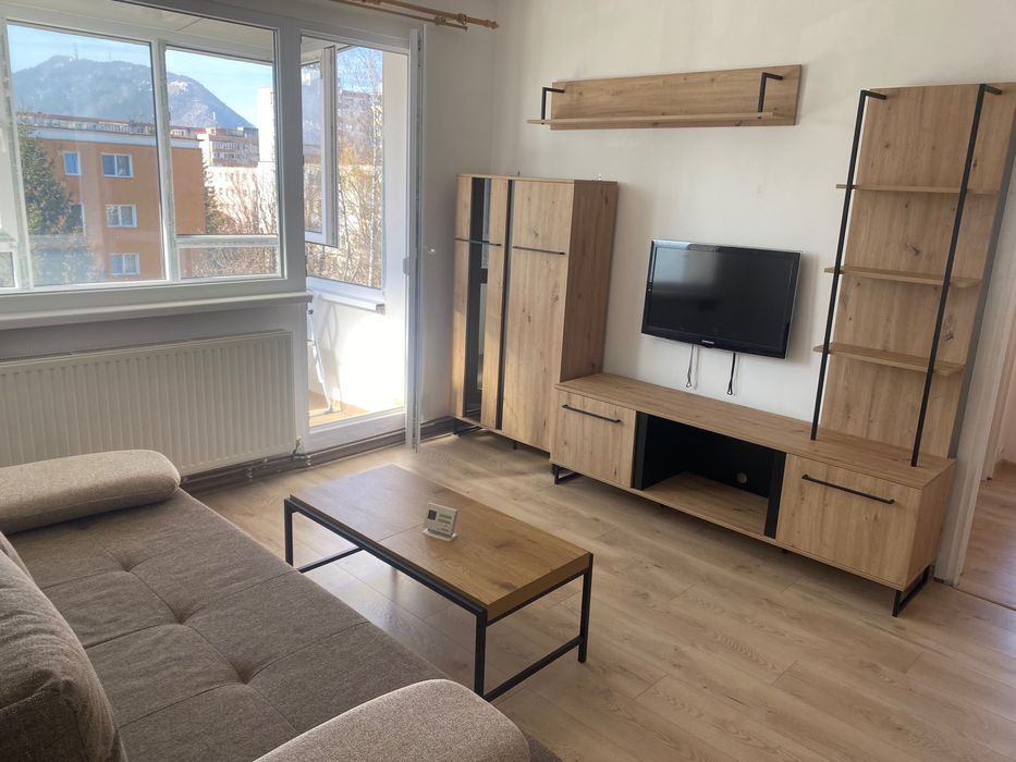 Închiriez apartament 2 camere Brasov