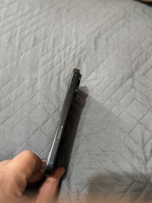 В продаже Айфон 16 про 256