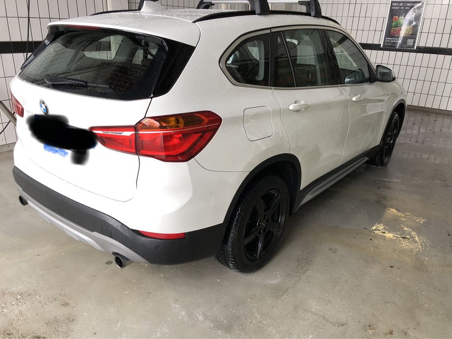 X1 xDrive 20 i xLine carlig LED Navi HiFi WLAN