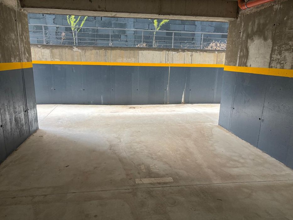 Inchiriez loc de parcare subteran