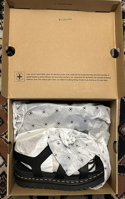 Sandale medicinale dr Martens