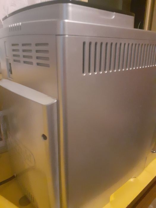 Aparat de cafea Delonghi,în stare excelenta!