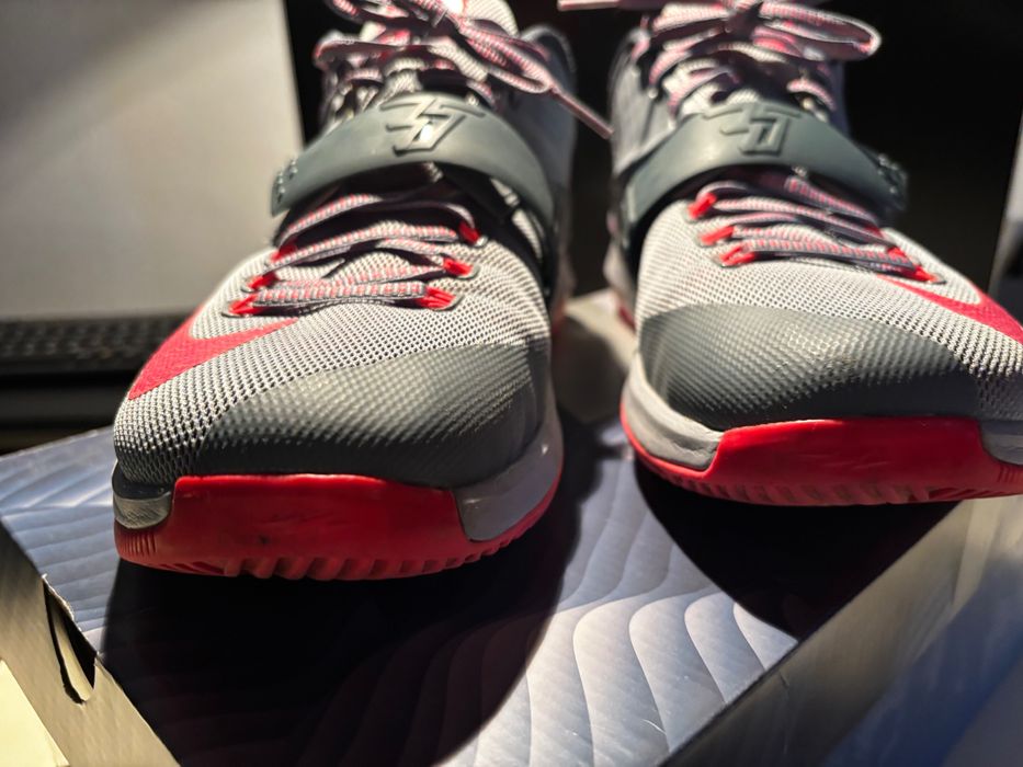 NIKE KD VII 7 GS Kevin Durant calm Befor Storm HYPER PUNCH