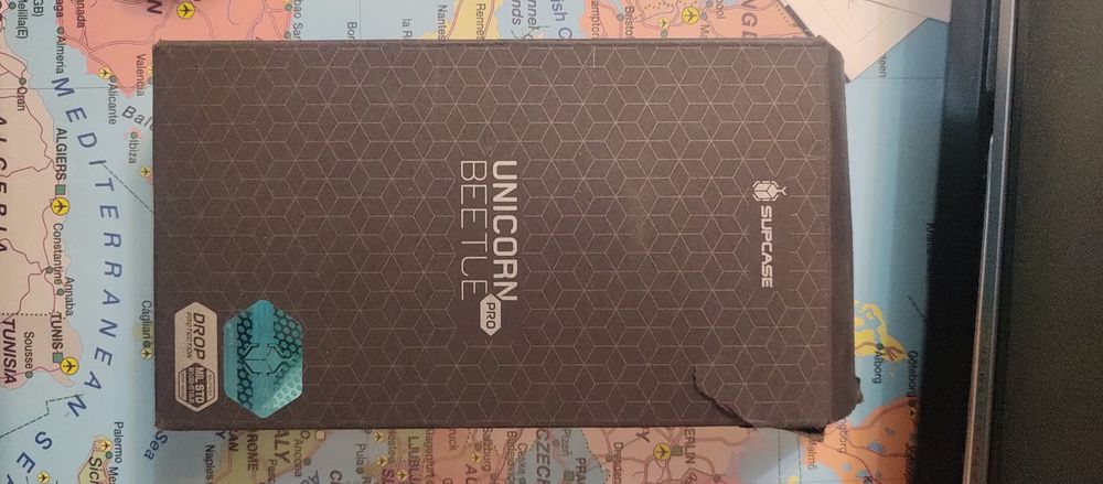 Husa de telefon nu a fost folosita