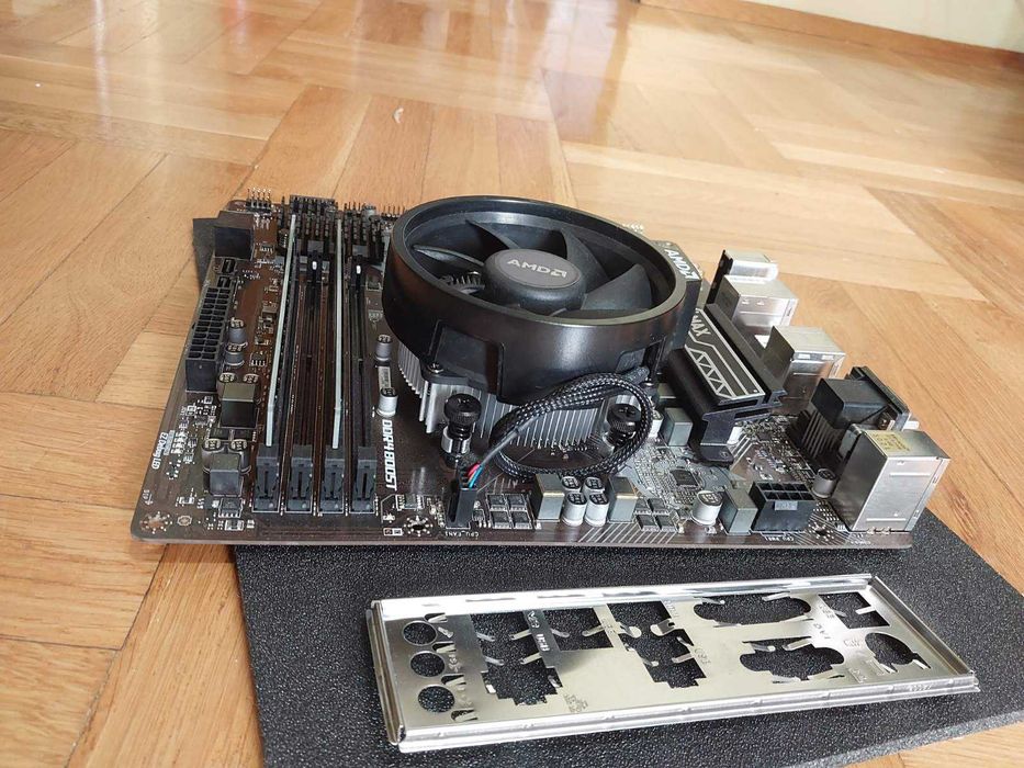 Ryzen 5 2600 + MSI B450M Pro Vdh Max + 16GB 3000Mhz G.Skill Aegis