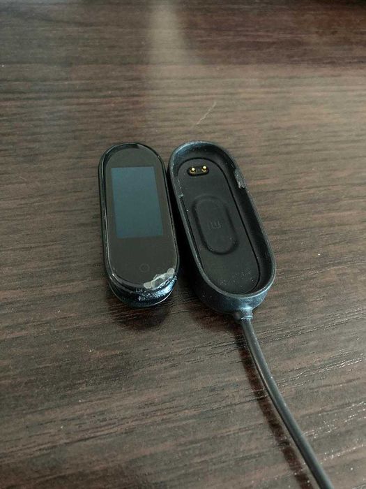 Продам Часы Mi Band 4