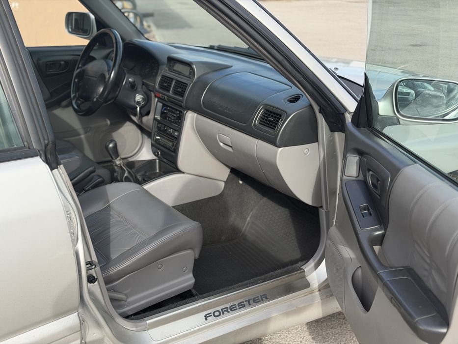 Subaru Forester - на части