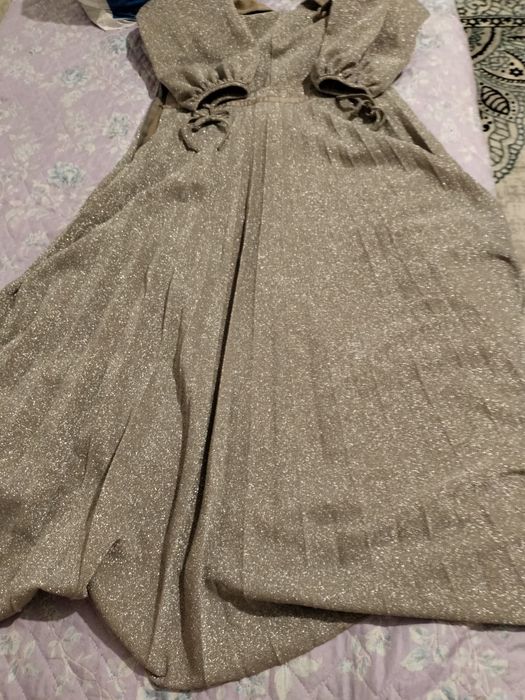 Женское платье нарядное