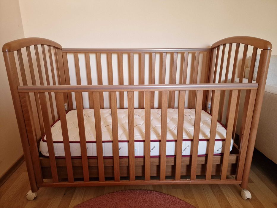 Детска кошарка BABY ITALIA с матрак Magniflex - РАЗГЛОБЕНА!